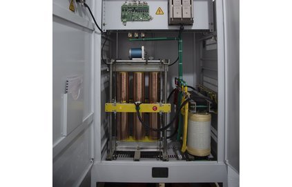 三相電交流穩壓器