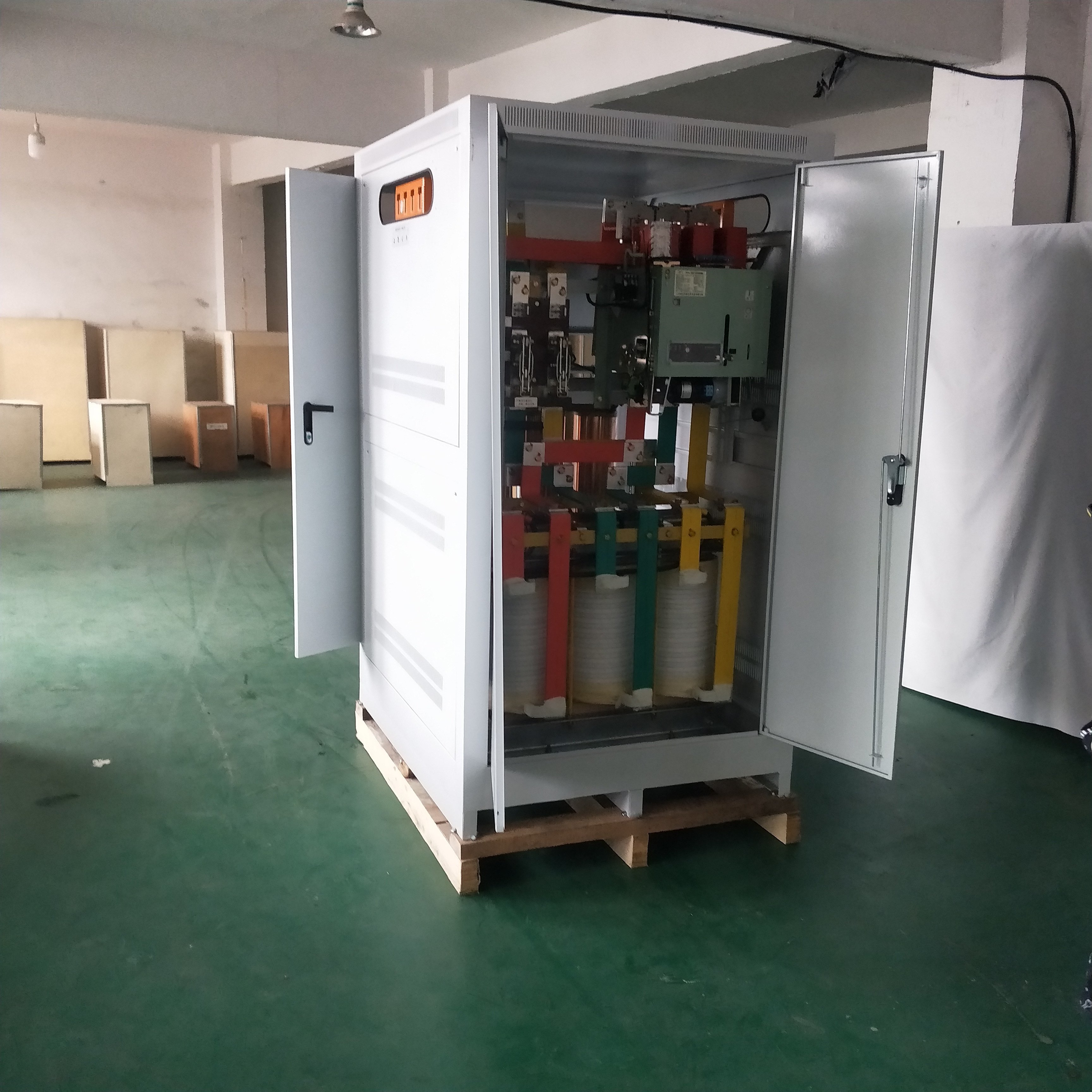 三相工業穩壓器價格